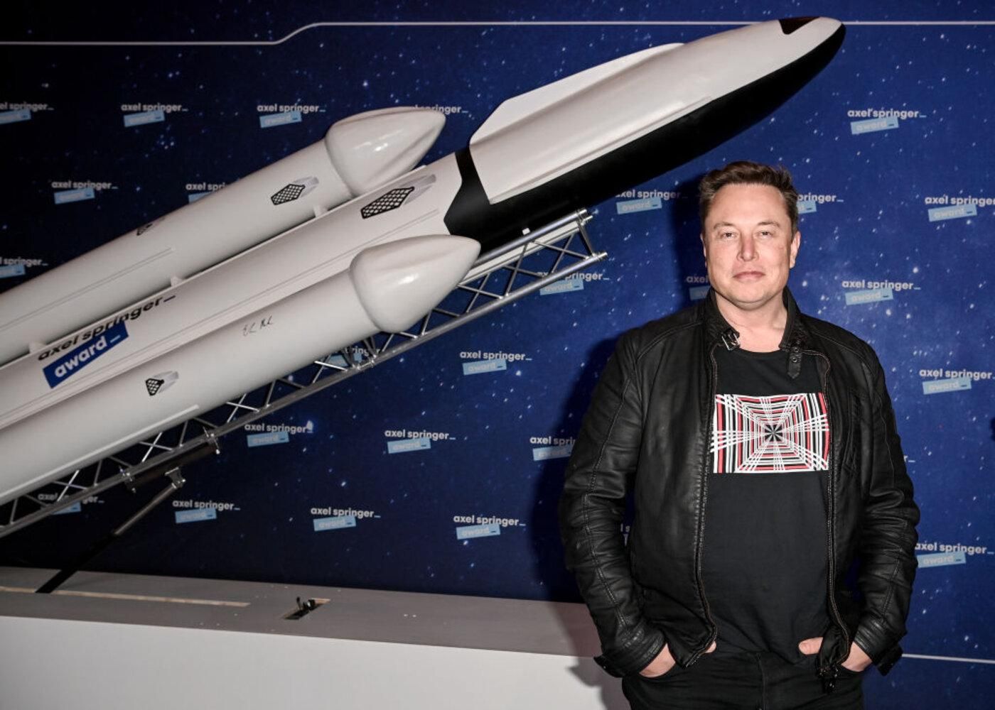 Компания SpaceX Илона Маска хочет удвоить свою стоимость