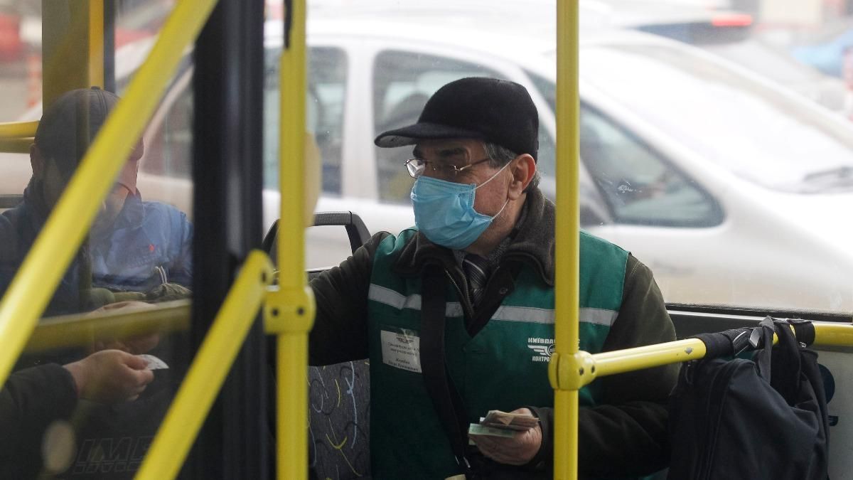 Перевозчиков и учреждения будут штрафовать за допуск людей без масок