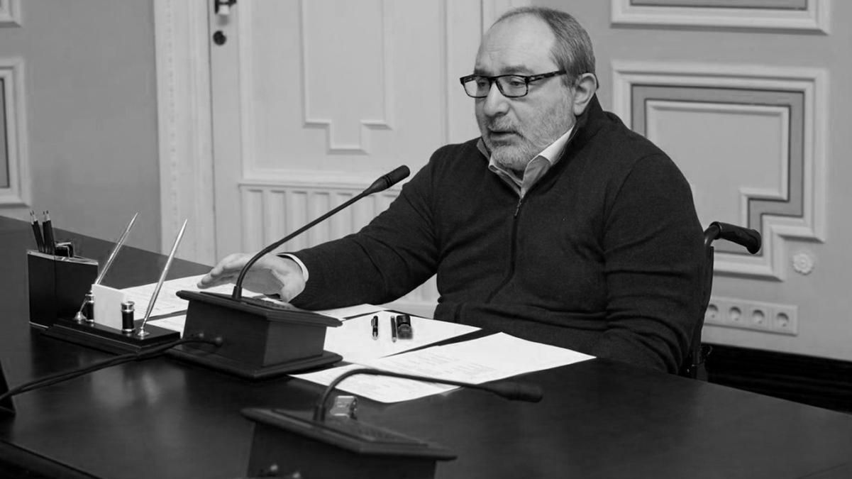 Окружение Кернеса хорошо знало о его близкой смерти, но эту информацию на время выборов скрыло Окружение Кернеса хорошо знало о его близкой смерти, но эту информацию на время выборов скрыло