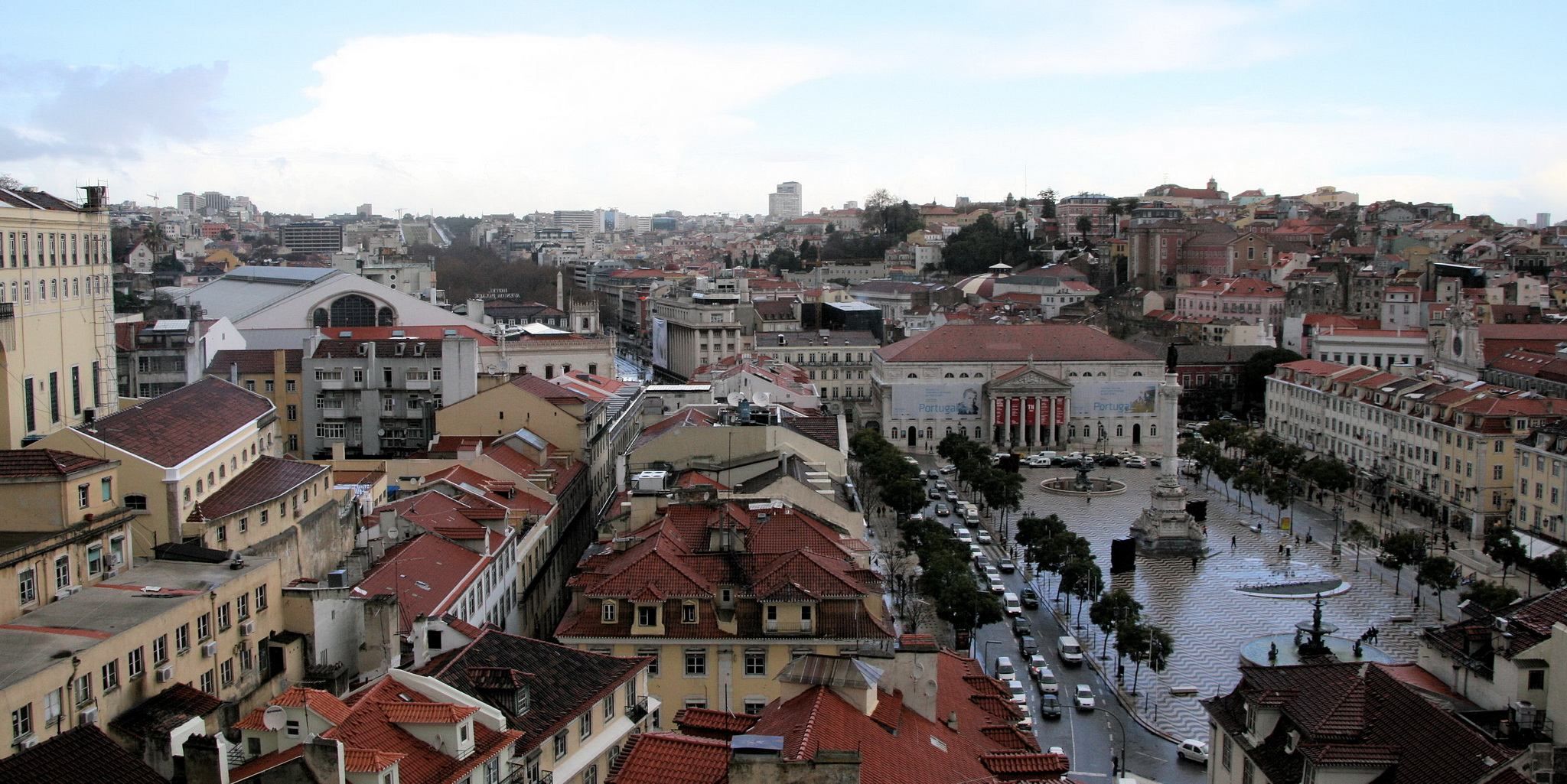В Португалии локдаун хотят ввести в новогоднюю ночь