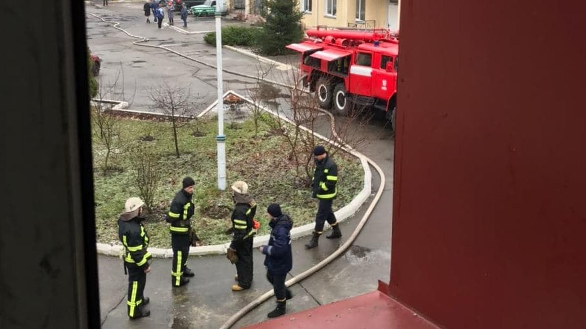 У Києві сталась пожежа в психдиспансері: пацієнтів врятували