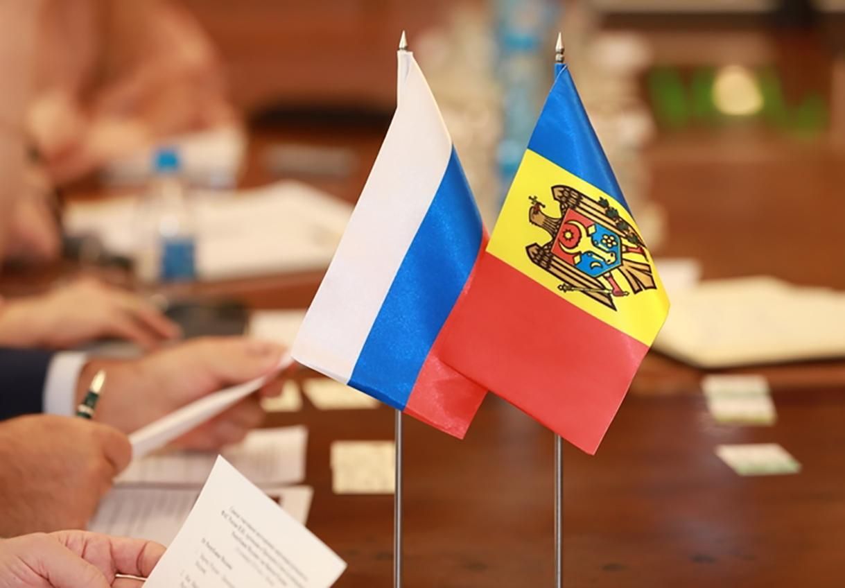 У Молдові повернули статус російській мові: рішення Додона