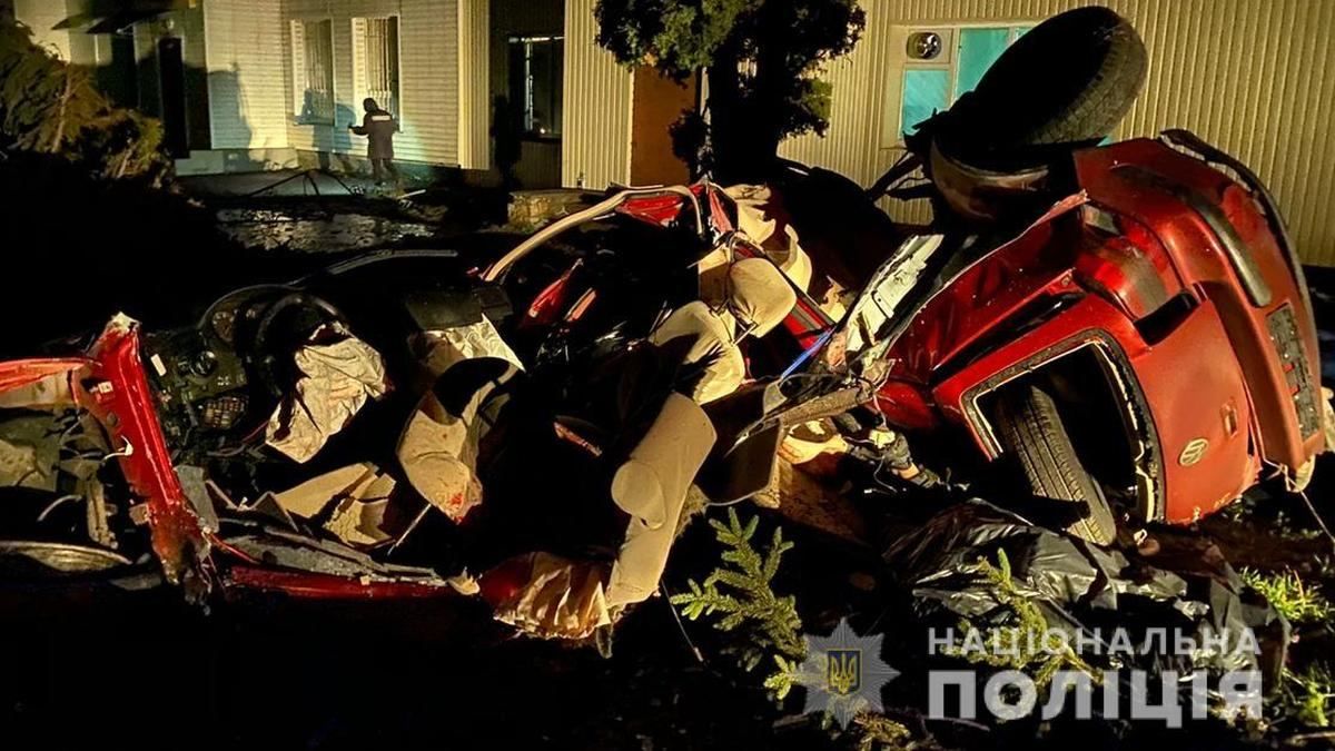 Під Білою Церквою в жахливій аварії загинули неповнолітні Під Білою Церквою в жахливій аварії загинули неповнолітні