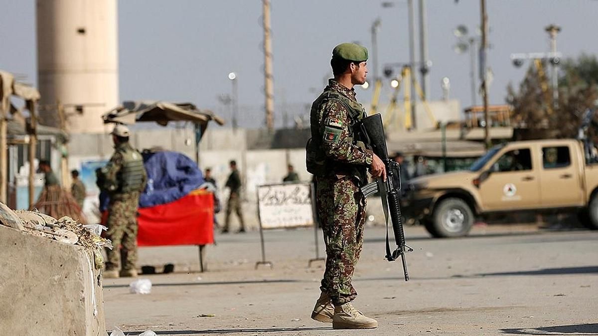 Главную военную базу США и НАТО в Афганистане обстреляли