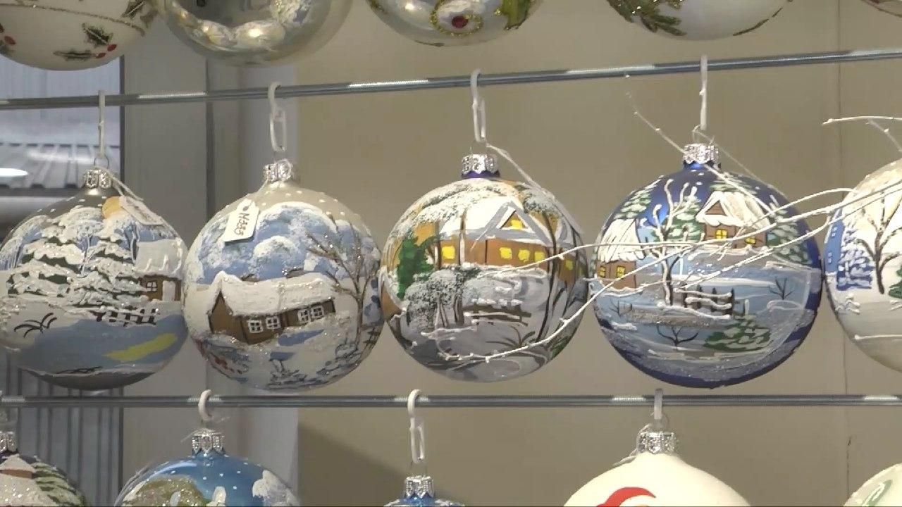 Мастера рассказали этапы создания новогодних игрушек: видео Мастера рассказали этапы создания новогодних игрушек: видео