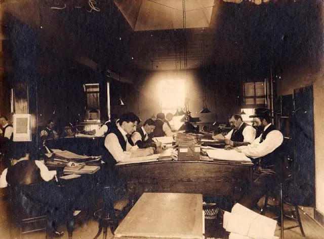 Як виглядали офіси 100 років тому 