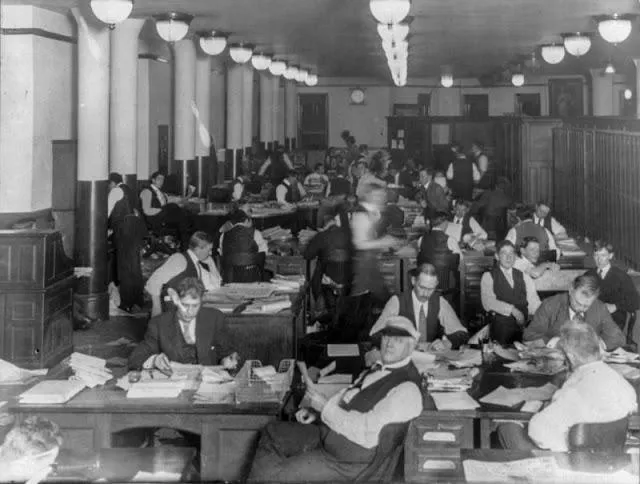 Як виглядали офіси 100 років тому 