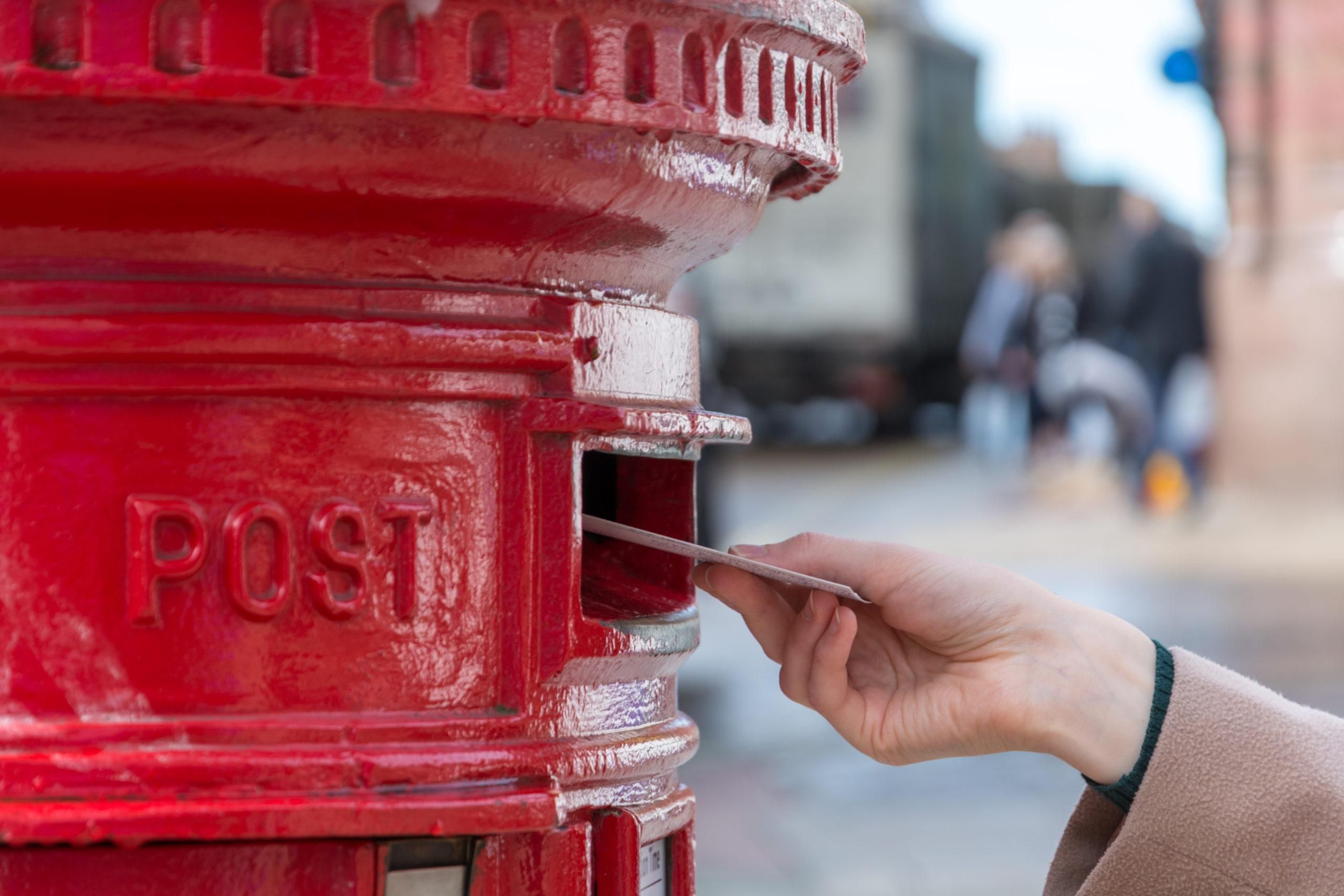 Пошта Британії зупинила відправлення листів та посилок до Європи