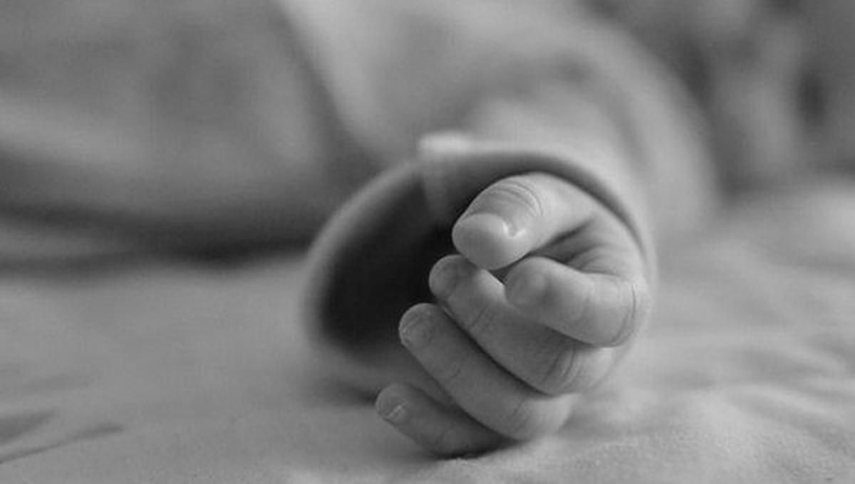 На Донеччині батько побив 10-місячного сина на День святого Миколая