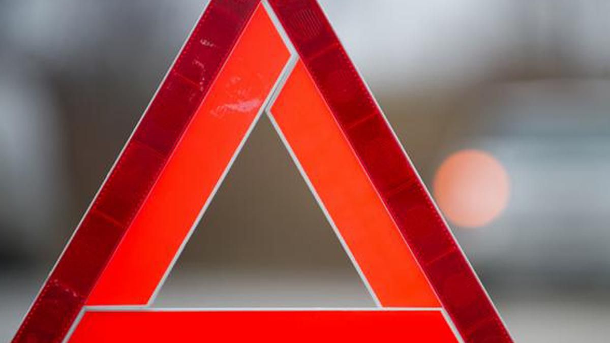 В Киеве Toyota столкнулась с Mini: видео В Киеве Toyota столкнулась с Mini: видео