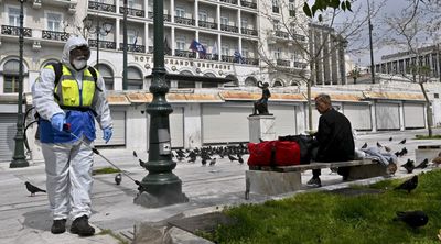 Ніяких колядок: у Греції посилили обмеження на свята, щоб стримати поширення COVID-19