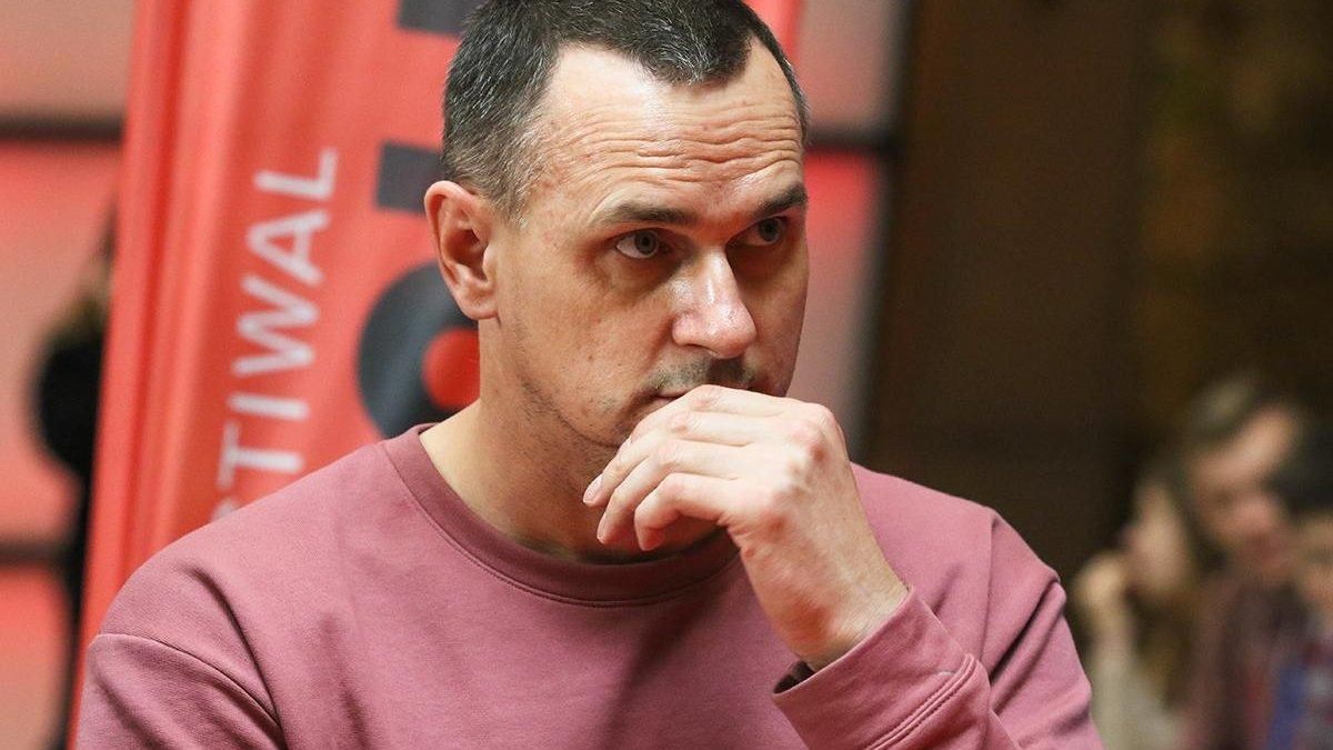 Что Олег Сенцов сказал о похоронах Геннадия Кернеса Что Олег Сенцов сказал о похоронах Геннадия Кернеса