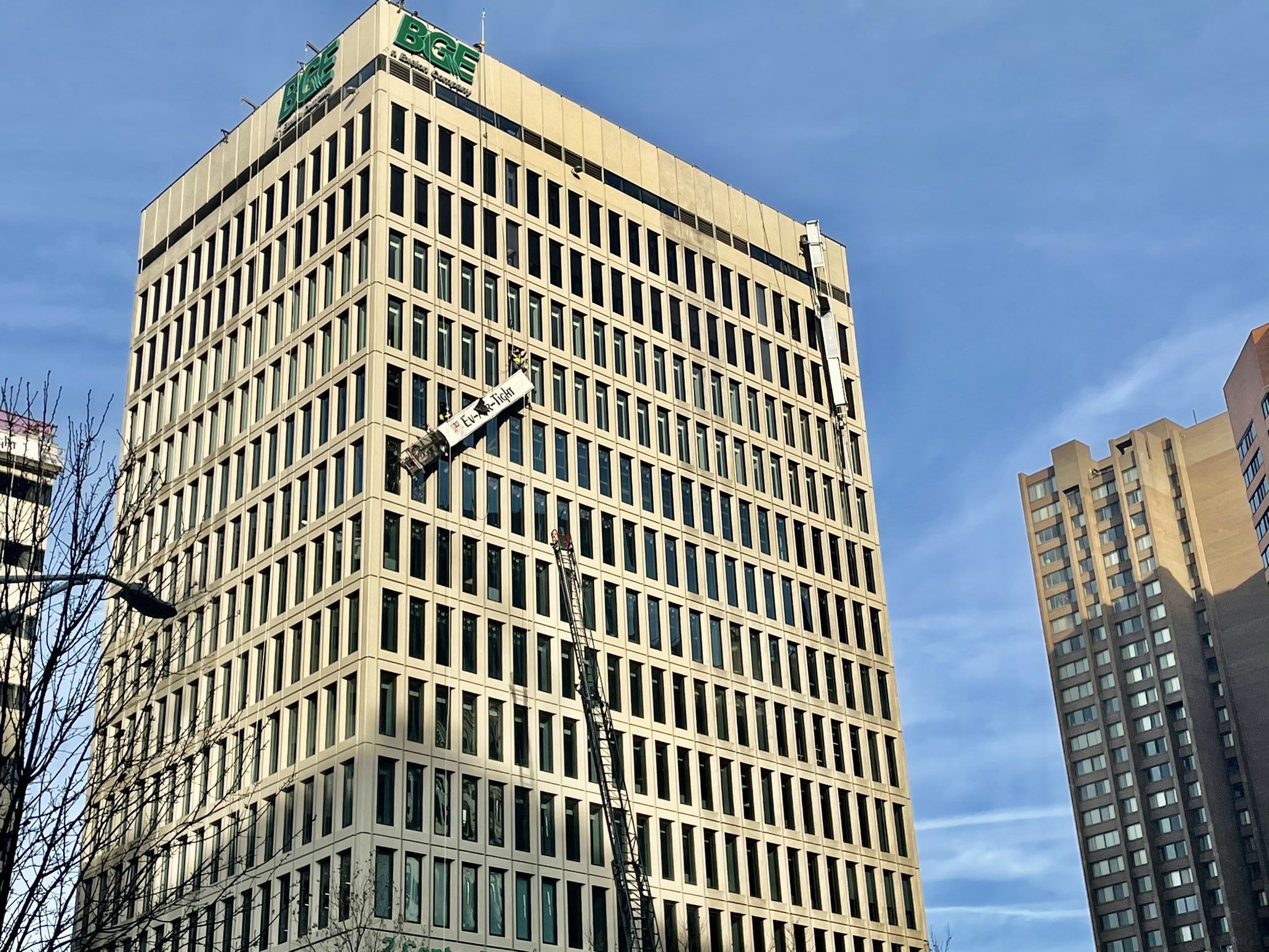 Взрыв в Балтиморе 23.12.2020: количество пострадавших Взрыв в Балтиморе 23.12.2020: количество пострадавших