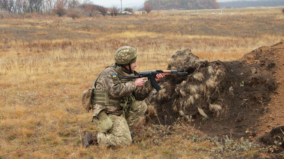 ОБСЄ на Донбасі зафіксувала 162 порушення тиші за добу ОБСЄ на Донбасі зафіксувала 162 порушення тиші за добу