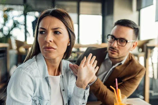 Стосунки Стосунки