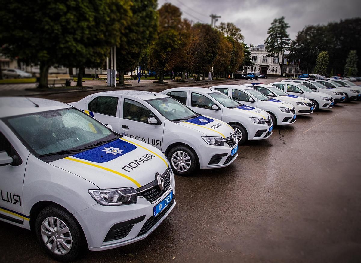Скільки в Україні витратили на закупівлю службових авто: сума