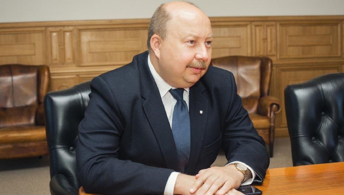 Какая зарплата у министра Кабмина Олега Немчинова в 2020 году: сумма Какая зарплата у министра Кабмина Олега Немчинова в 2020 году: сумма