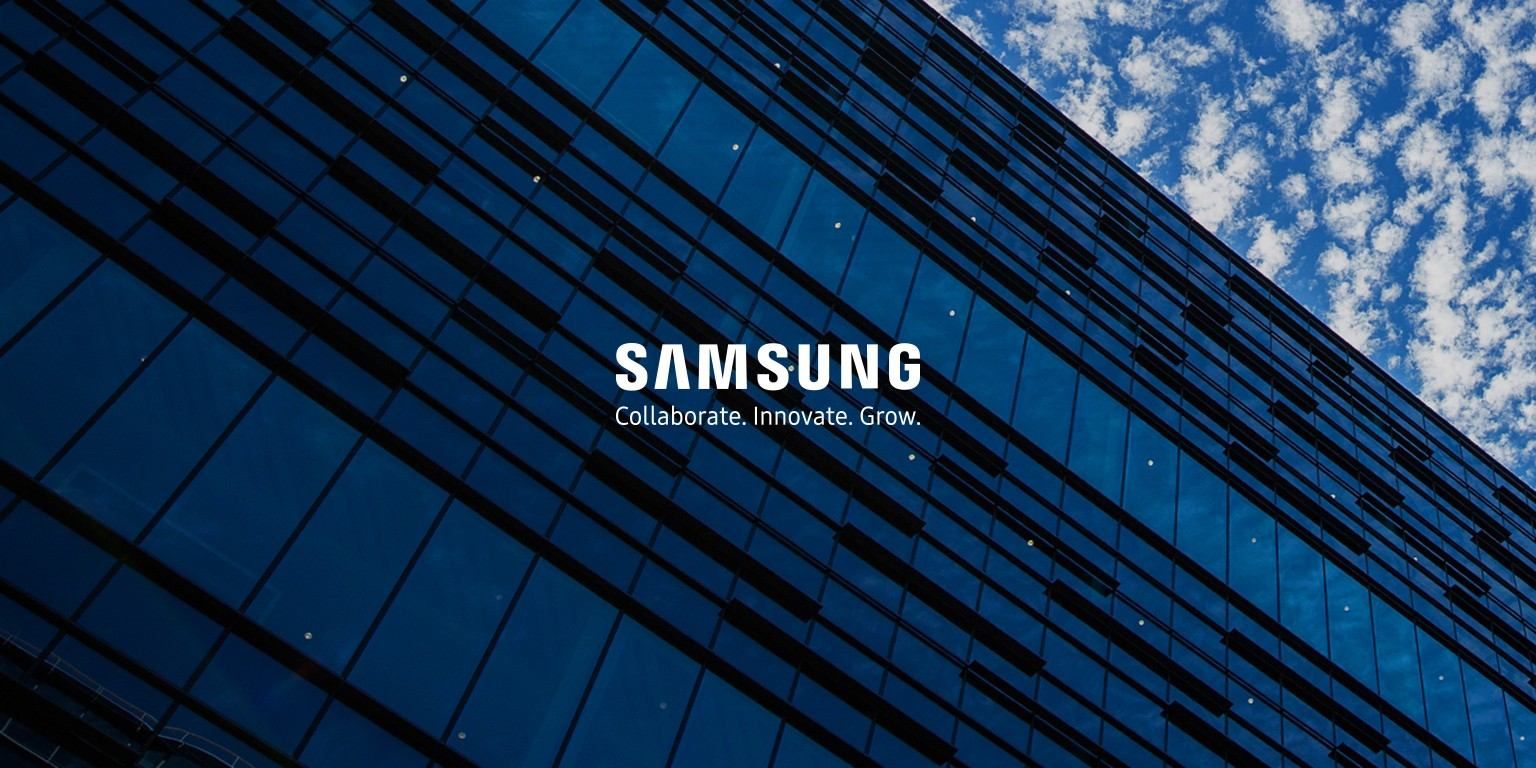 Samsung видалила публікацію, у якій висміяла одне з рішень Apple Samsung видалила публікацію, у якій висміяла одне з рішень Apple