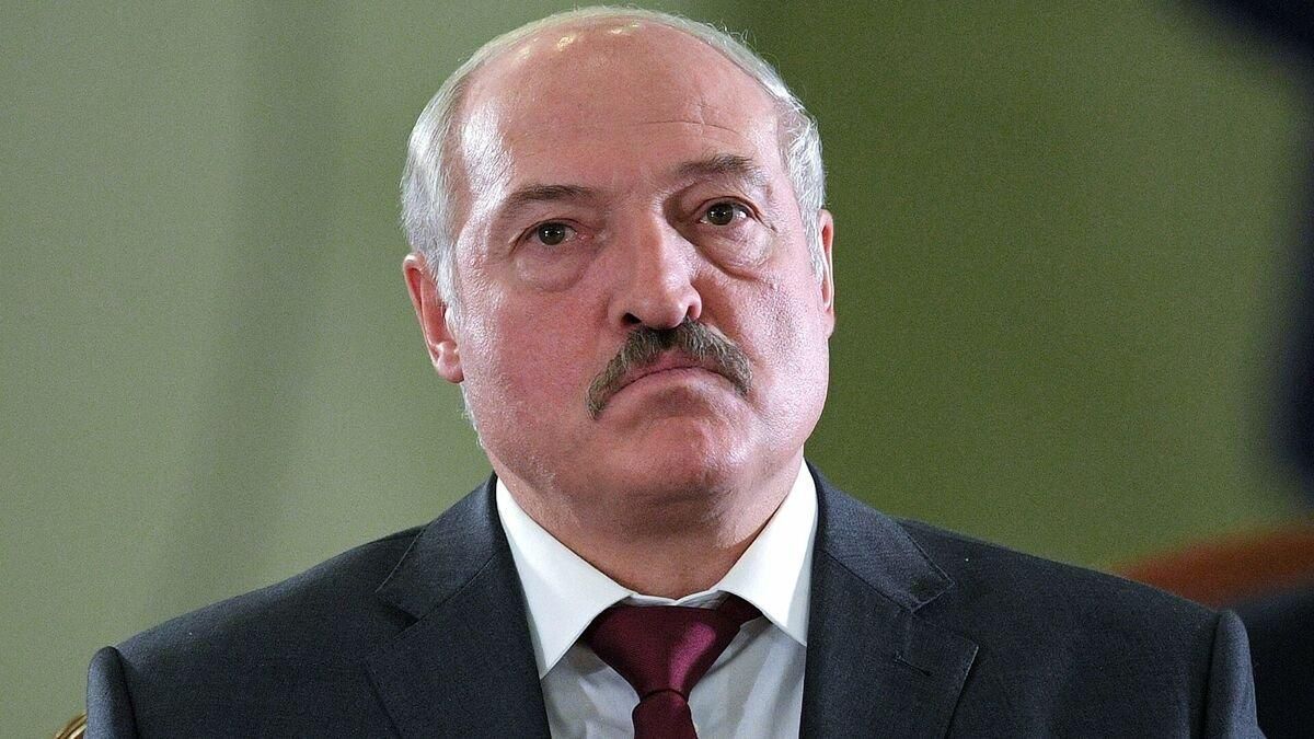 Везли тонни зброї через Україну, – Лукашенко про затримання терористів