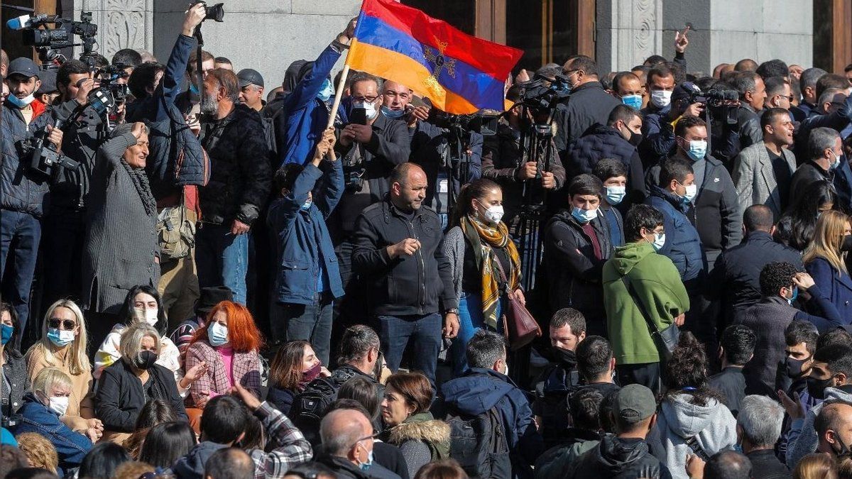 Протести у Вірменії 25.12.2020: силовики затримують учасників