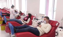 Новогоднее донорство: как в Черкассах пополняют запасы крови перед праздниками