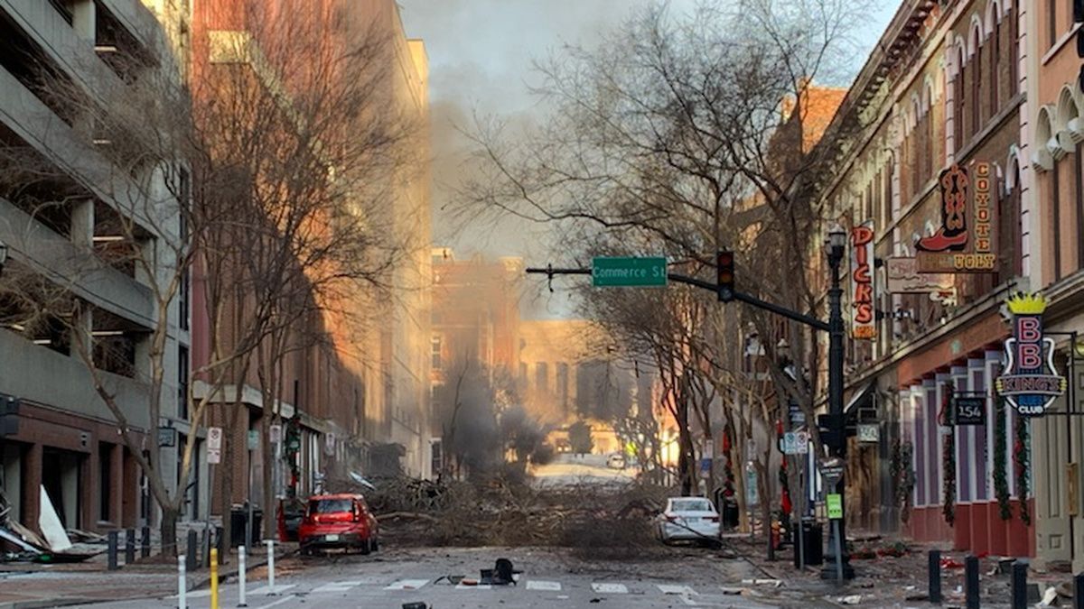 Поліція встановила особу причетну до вибуху автомобіля у Нешвіллі Поліція встановила особу причетну до вибуху автомобіля у Нешвіллі
