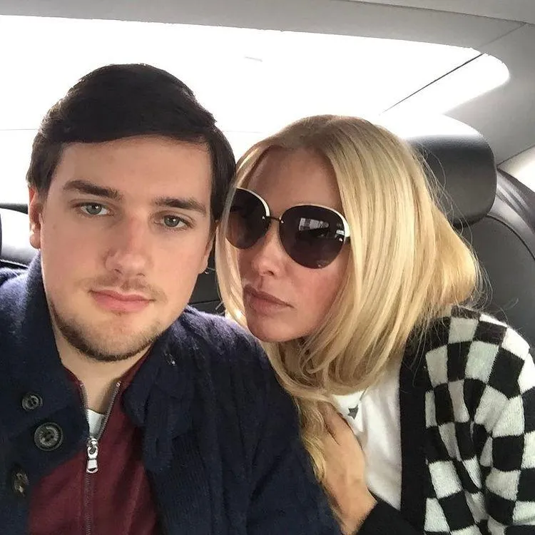 Родіон Гайсинський, Оксана Гайсинська, Геннадій Кернес, смерть Геннадія Кернеса. Харків, мер Харкова Родіон Гайсинський, Оксана Гайсинська, Геннадій Кернес, смерть Геннадія Кернеса. Харків, мер Харкова