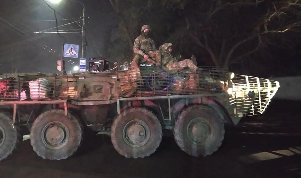 Десантники з ООС повернулись у Миколаїв: фото, відео Десантники з ООС повернулись у Миколаїв: фото, відео