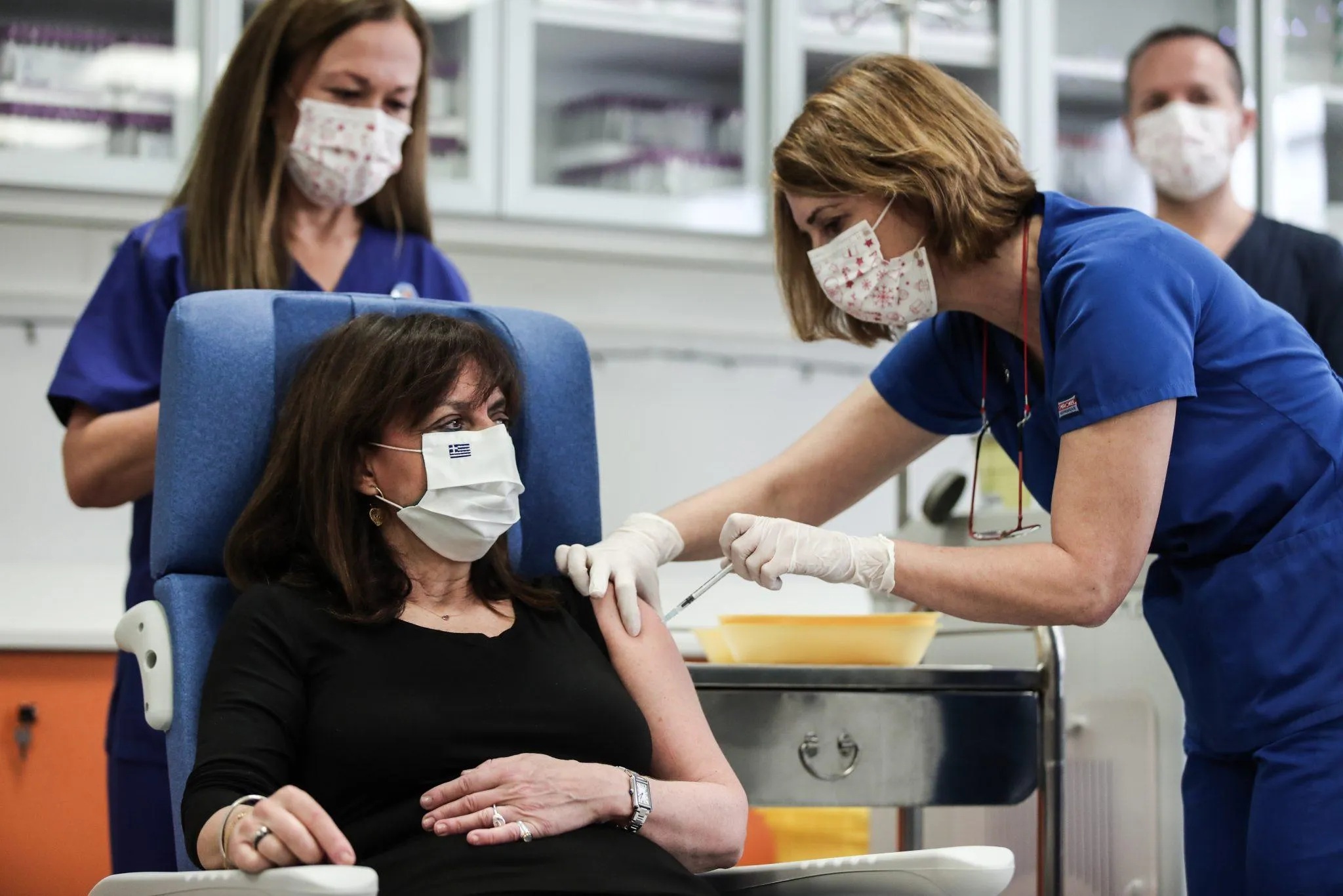 Президентка Греції вакцинувалася проти коронавірусу Президентка Греції вакцинувалася проти коронавірусу