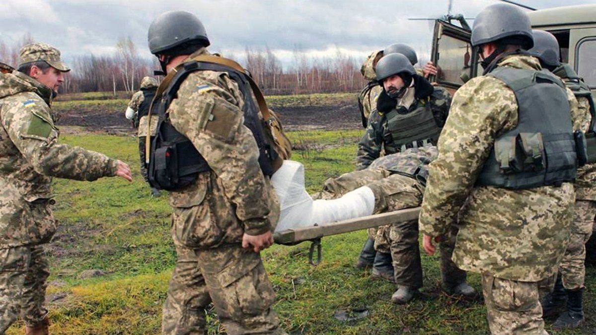 Оккупанты травмировали бойца ВСУ: что известно о состоянии защитника