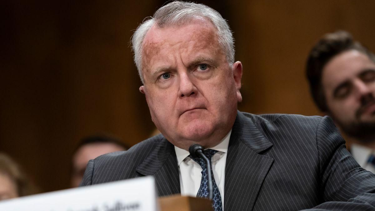 Посол США в Росії відмовився вакцинуватися російським Спутник V Посол США в Росії відмовився вакцинуватися російським Спутник V