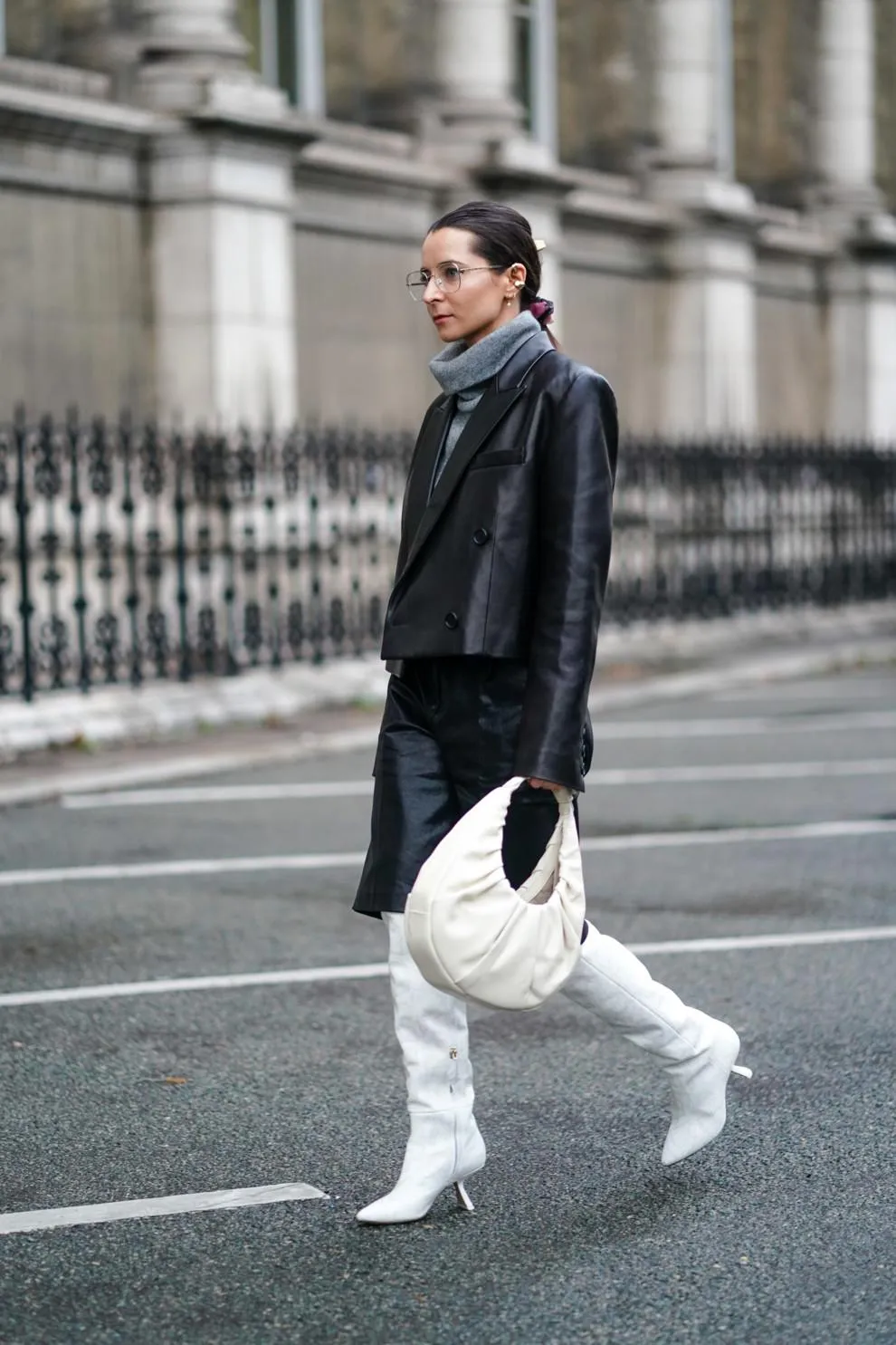 Як носити светр під горло Як носити светр під горло