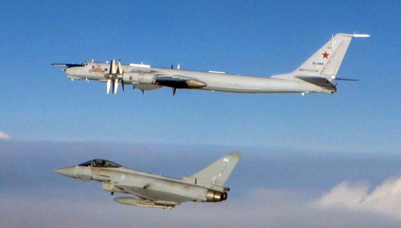 Истребители НАТО за год 350 раз перехватывали российские самолеты Истребители НАТО за год 350 раз перехватывали российские самолеты