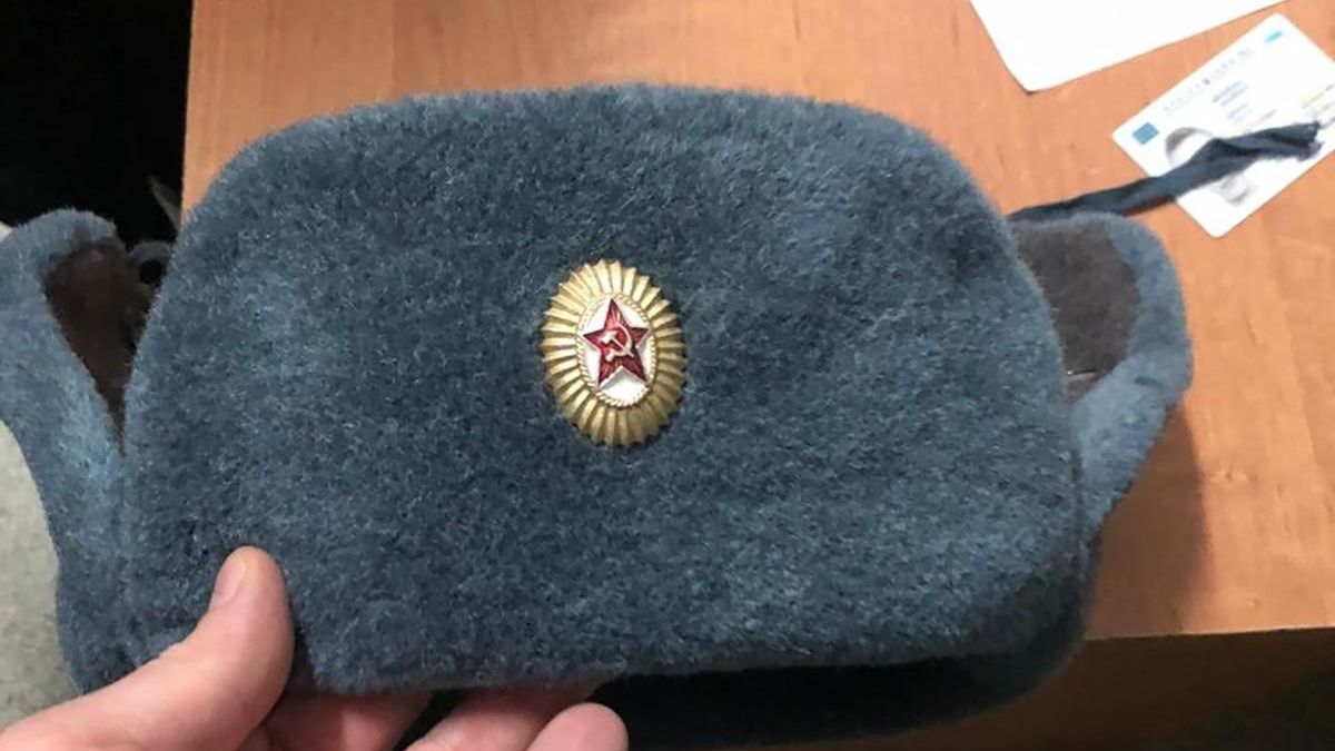Киевлянин носил во Львове шапку с символикой СССР: грозит тюрьма