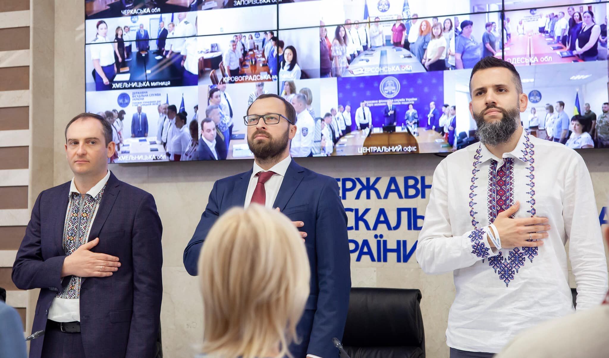 Экс-глава ГФС Гутенко объяснил свою премию в 1000 процентов Экс-глава ГФС Гутенко объяснил свою премию в 1000 процентов