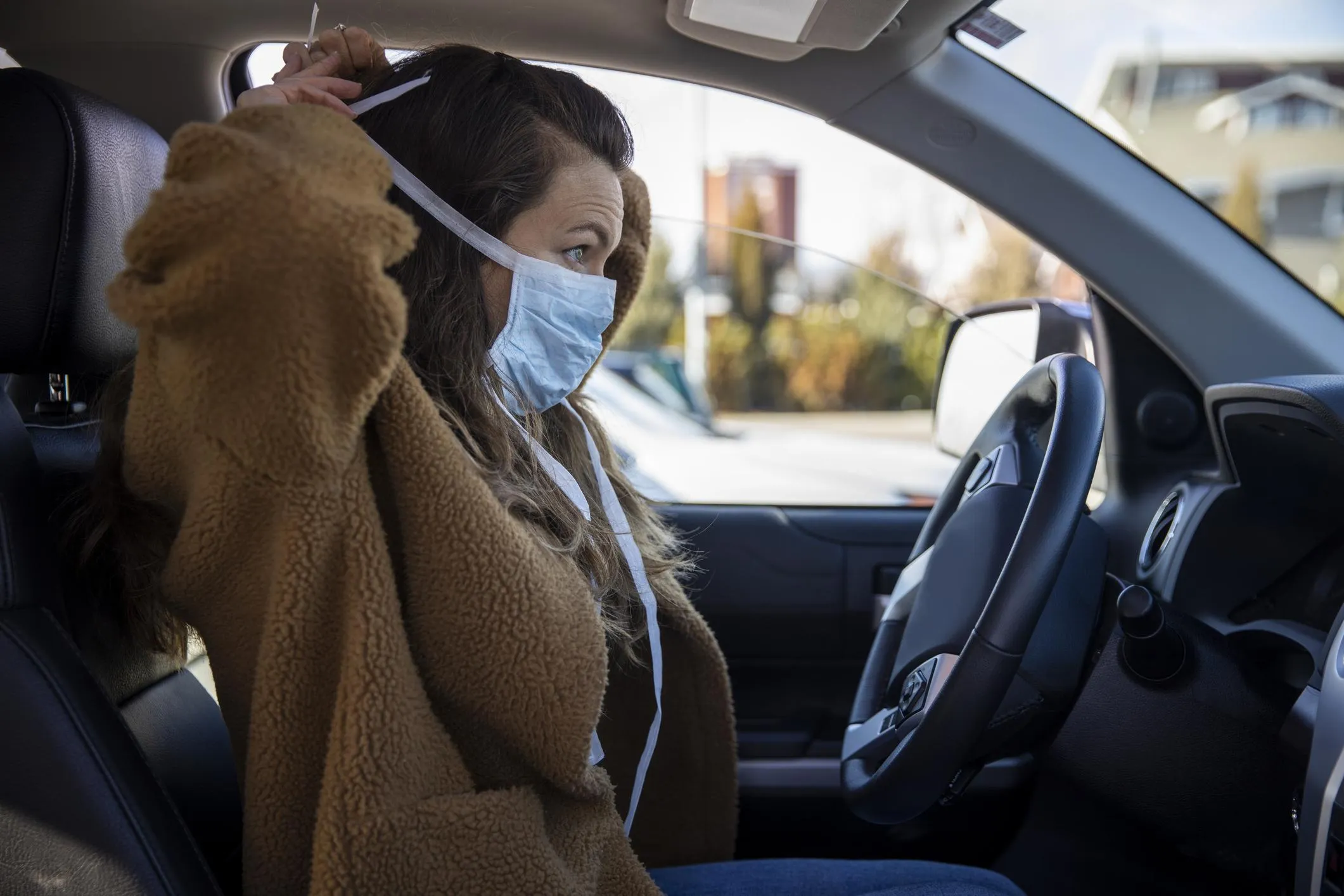 З відчиненим вікном у машині зменшується ризик передачі коронавірусу