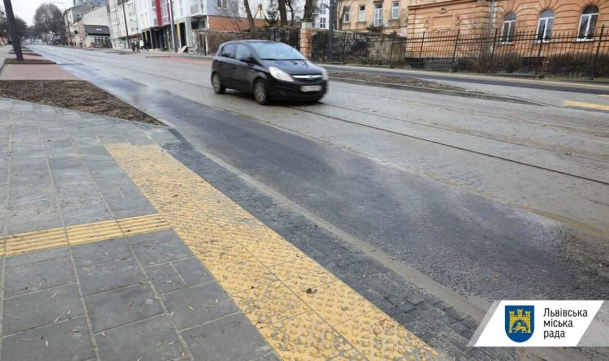 У Львові відкрили для проїзду відремонтовану вулицю Шевченка