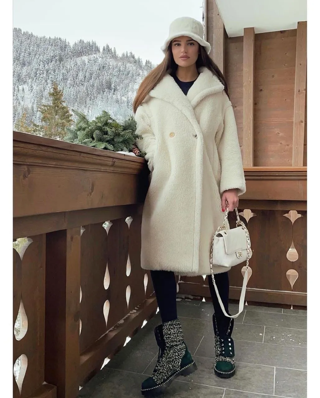 Зимовий аутфіт Анни Андрес Зимовий аутфіт Анни Андрес