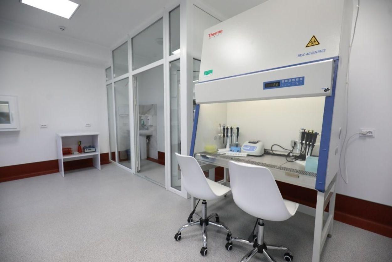 Во львовской больнице скорой помощи открыли сверхсовременную лабораторию: фото