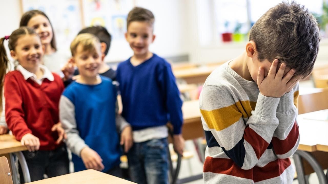 В Херсоне двое школьников издевались с одноклассника: детали В Херсоне двое школьников издевались с одноклассника: детали