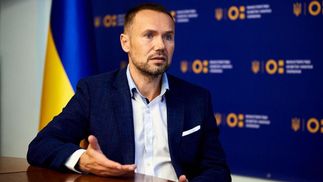 Зарплата Сергея Шкарлета: сколько министр-"плагиатор" заработал в правительстве