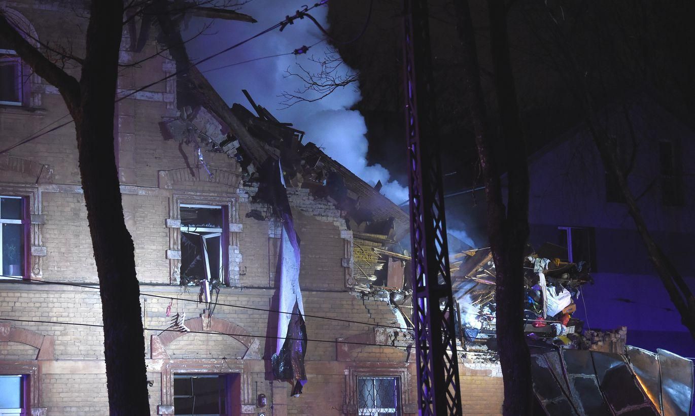 У Ризі вибухнув житловий будинок, є постраждалі: фото й відео - 31 декабря 2020 - Канал 24