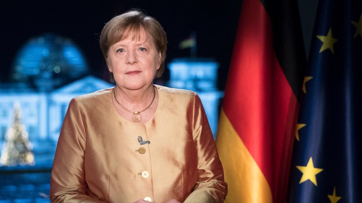 Меркель розповіла, коли зробить щеплення від COVID-19