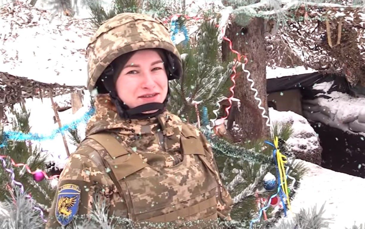 Воины ООС поздравили украинцев с Новым годом: видео