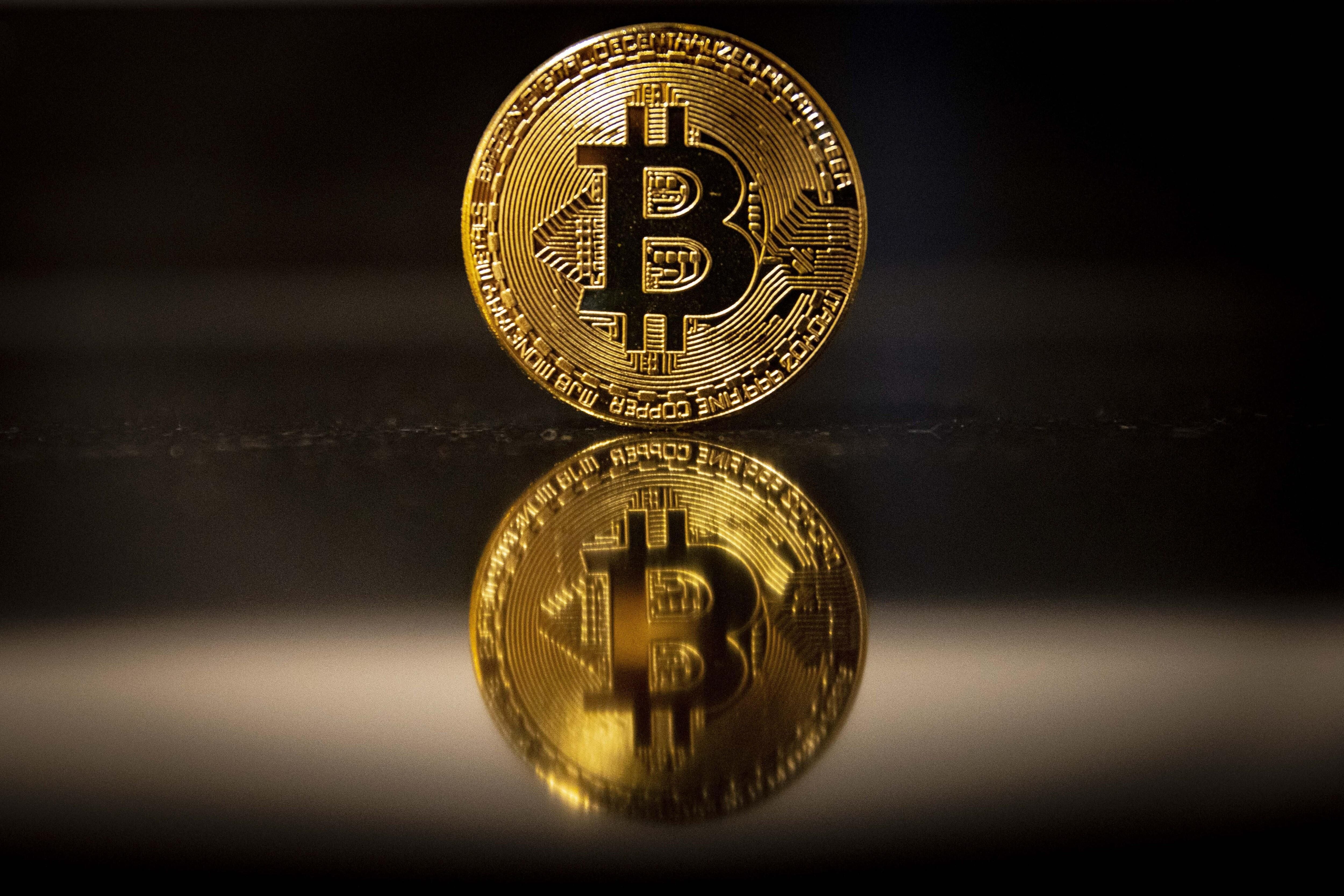 Ціна біткойна знову зросла: який курс зараз Ціна біткойна знову зросла: який курс зараз