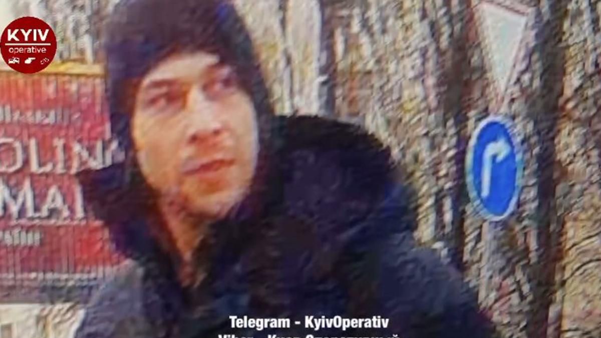 В Киеве водитель жестоко избил коллегу из-за пустяка - Киев