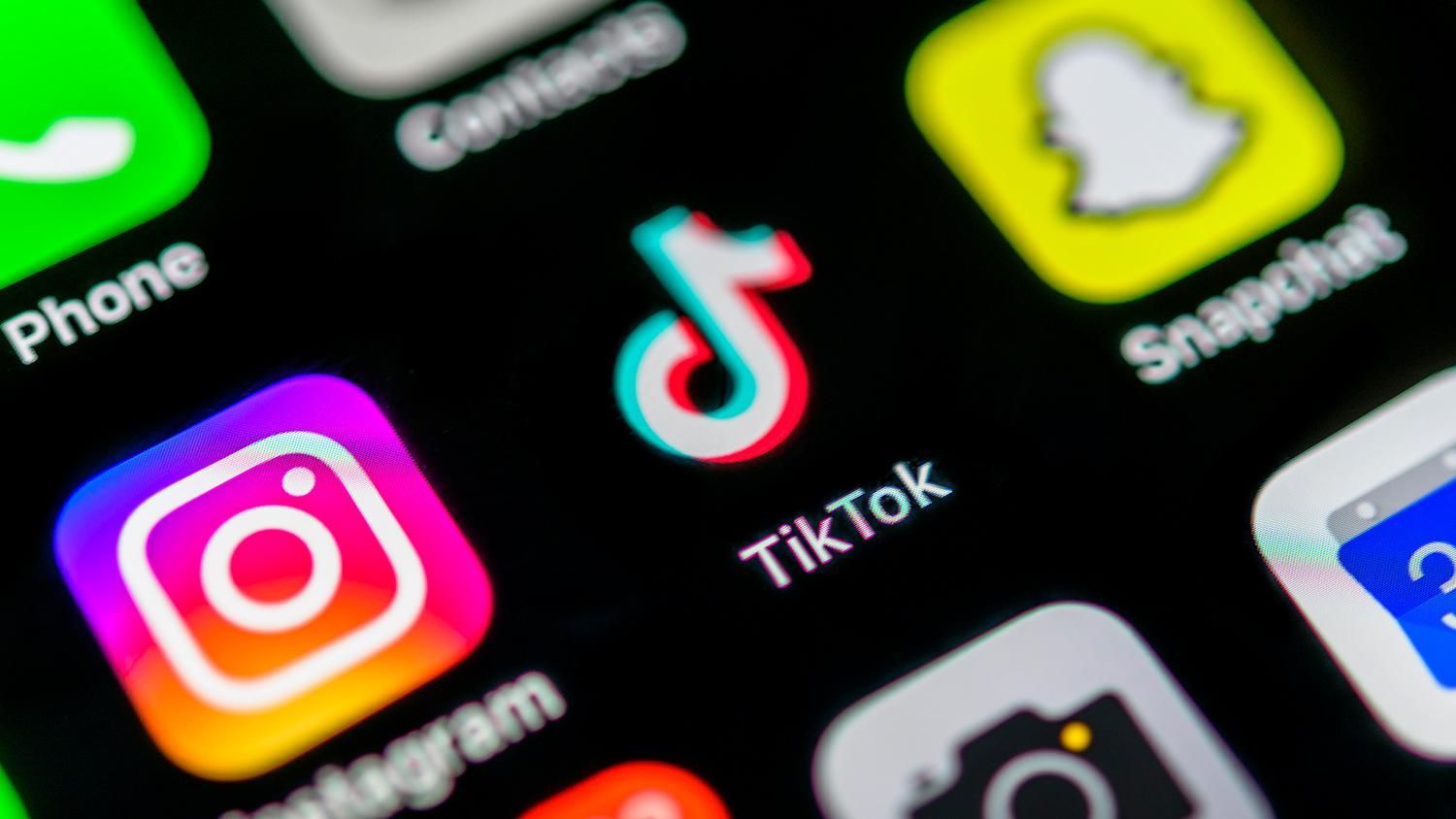 На TikTok подала до суду 12-річна дівчинка - Техно 24