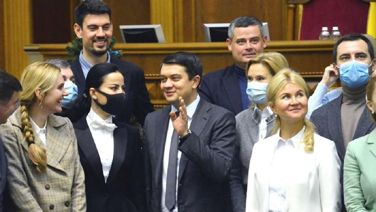 Хто найчастіше прогулював Верховну Раду у 2020: дані КВУ Хто найчастіше прогулював Верховну Раду у 2020: дані КВУ