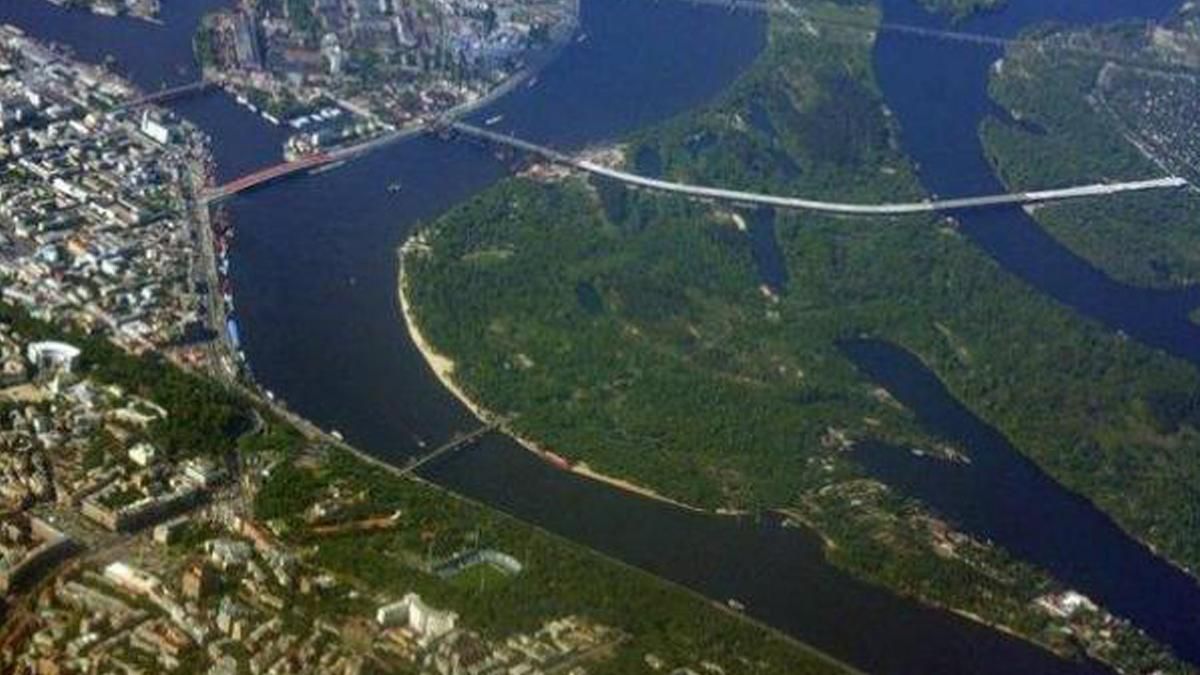 У Києві на Трухановому острові хочуть будувати водний стадіон