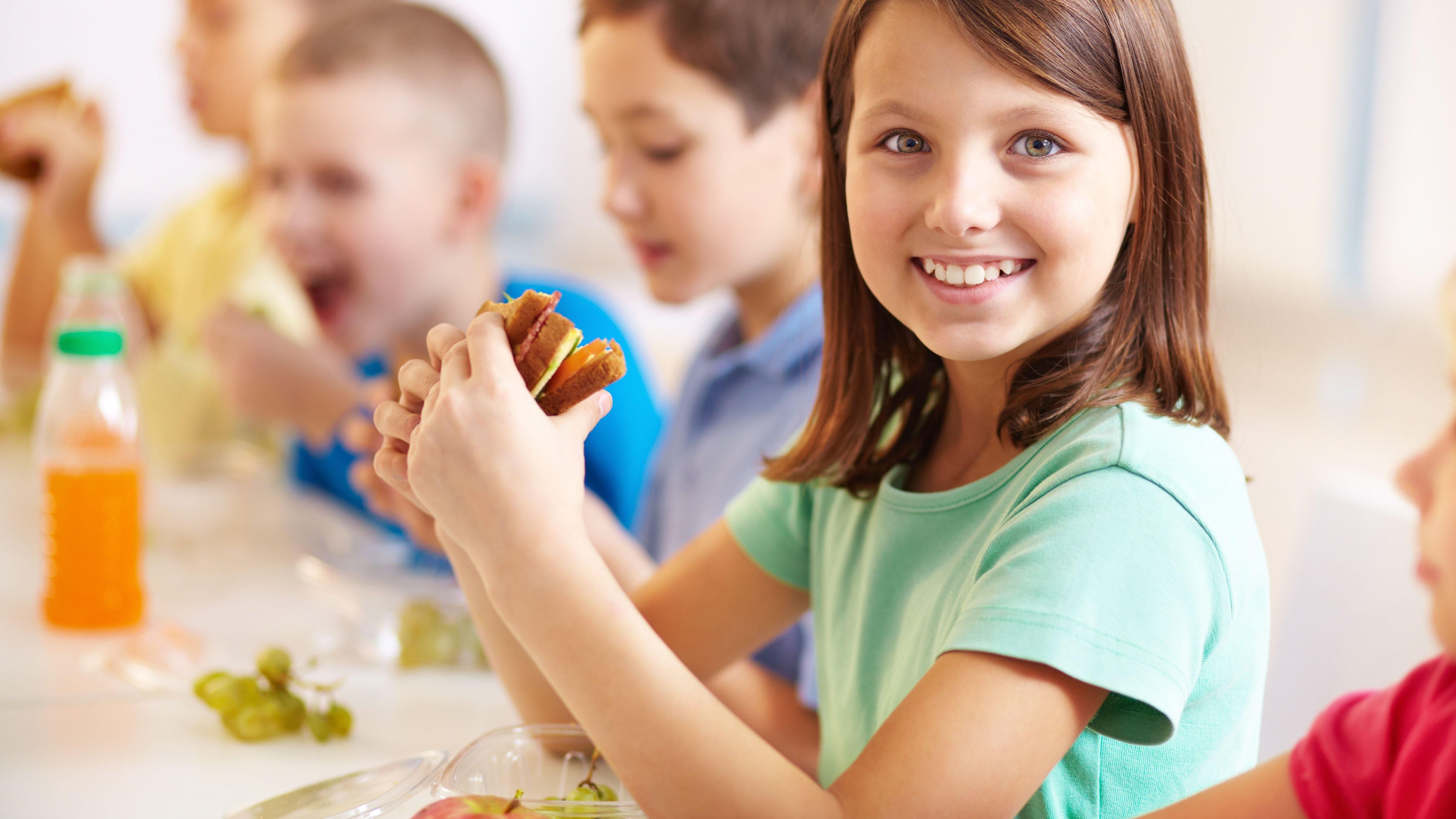 Зеленська розповіла про перші зміни у шкільному харчуванні